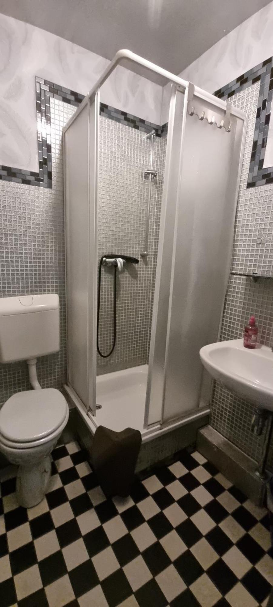Double Room Private Bathroom